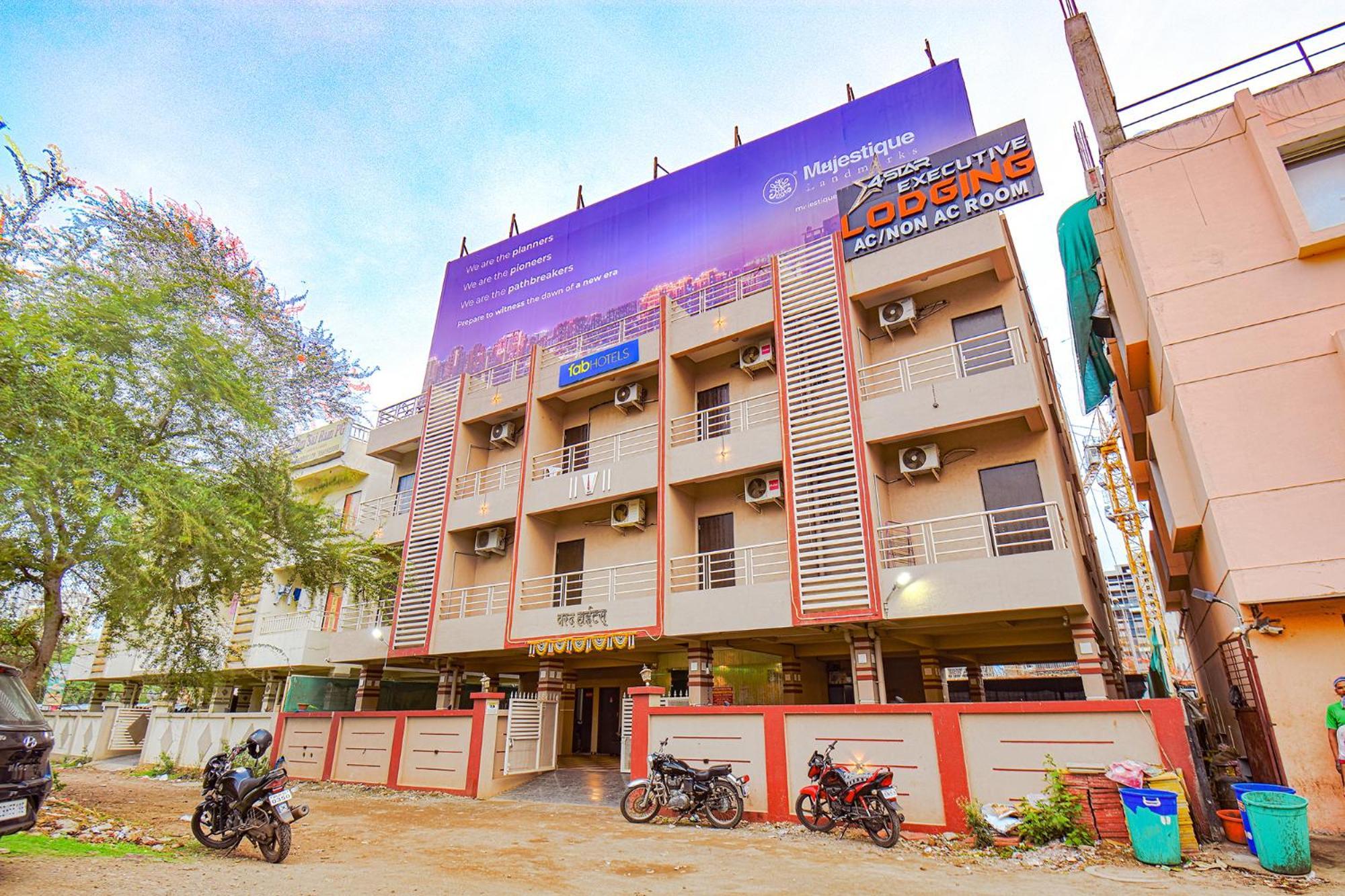 Hotel Fabexpress 4 Star Executive - Nr World Trade Center à Pune Extérieur photo