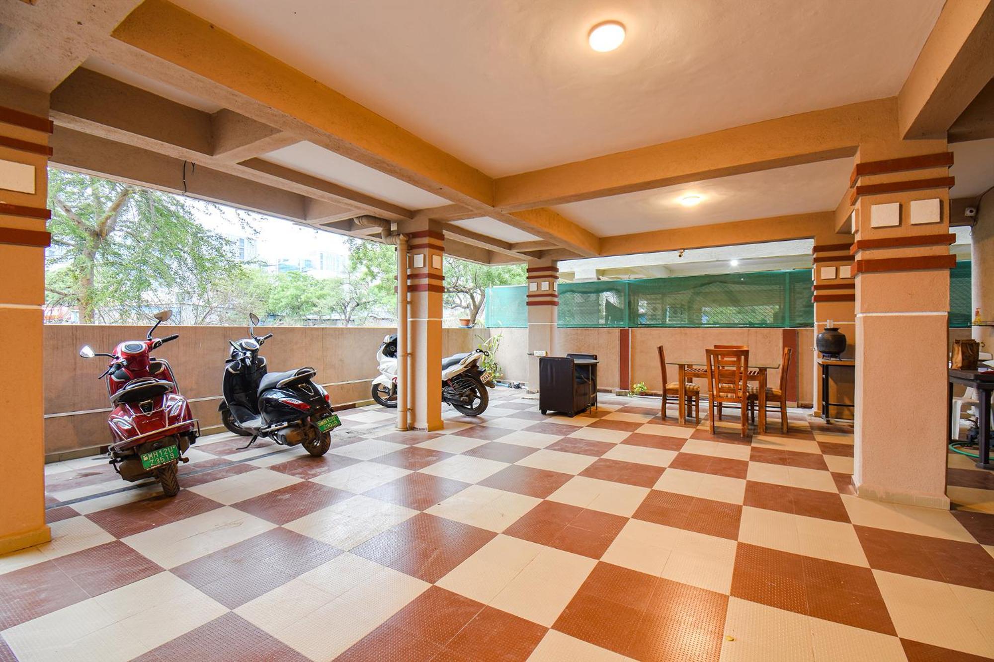 Hotel Fabexpress 4 Star Executive - Nr World Trade Center à Pune Extérieur photo